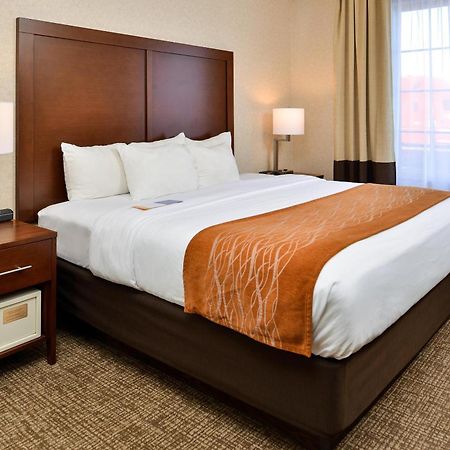 Comfort Inn & Suites Madison North Deforest Eksteriør billede
