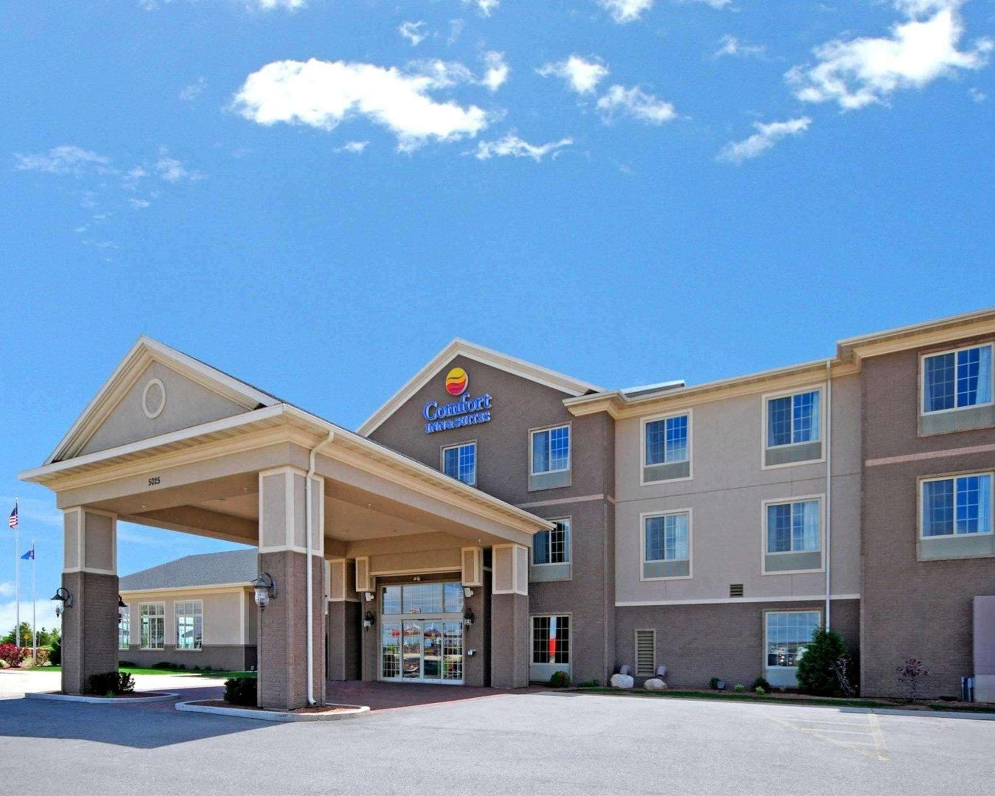 Comfort Inn & Suites Madison North Deforest Eksteriør billede