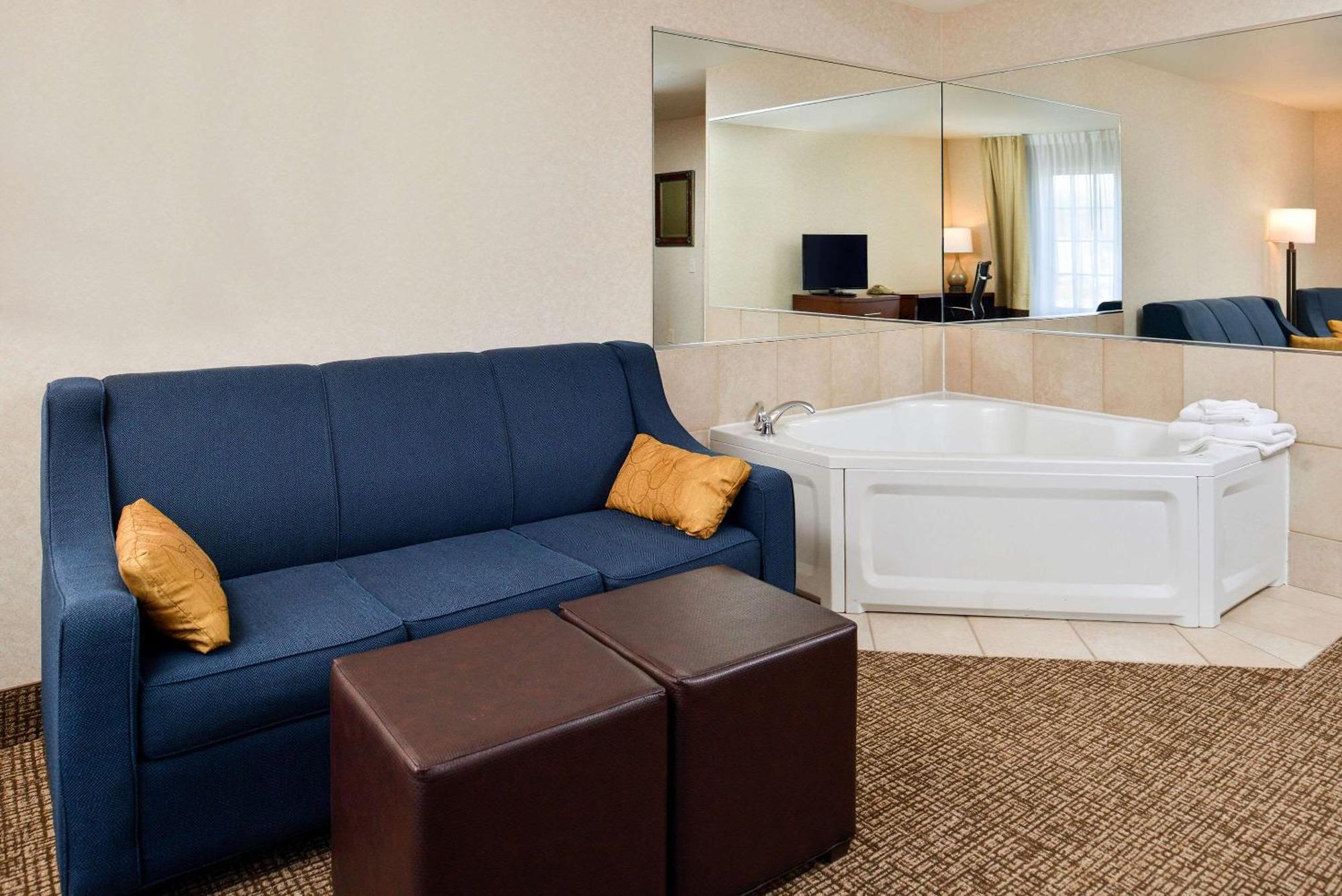 Comfort Inn & Suites Madison North Deforest Eksteriør billede