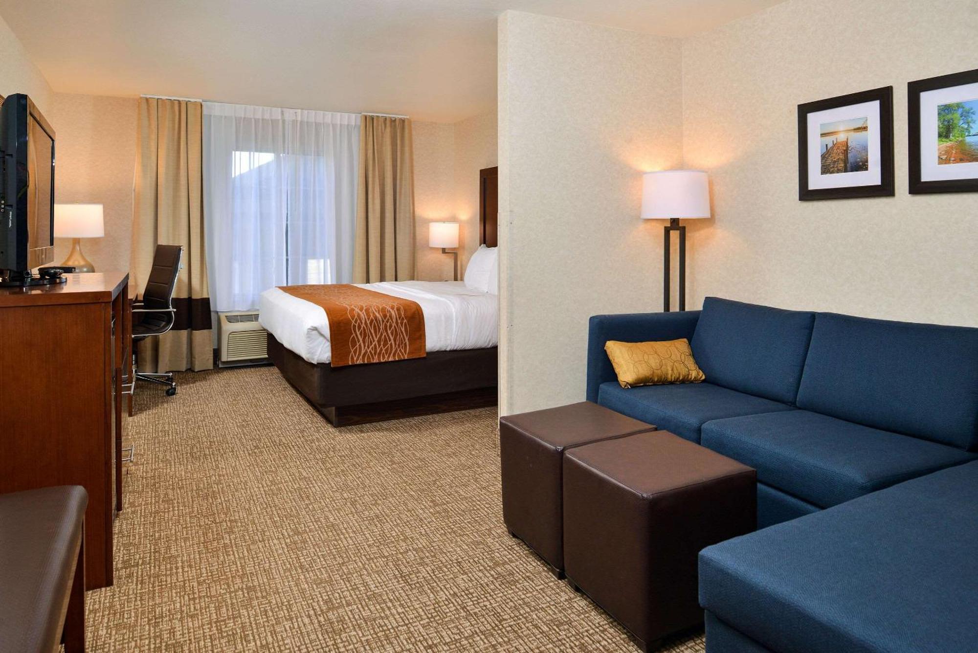 Comfort Inn & Suites Madison North Deforest Eksteriør billede