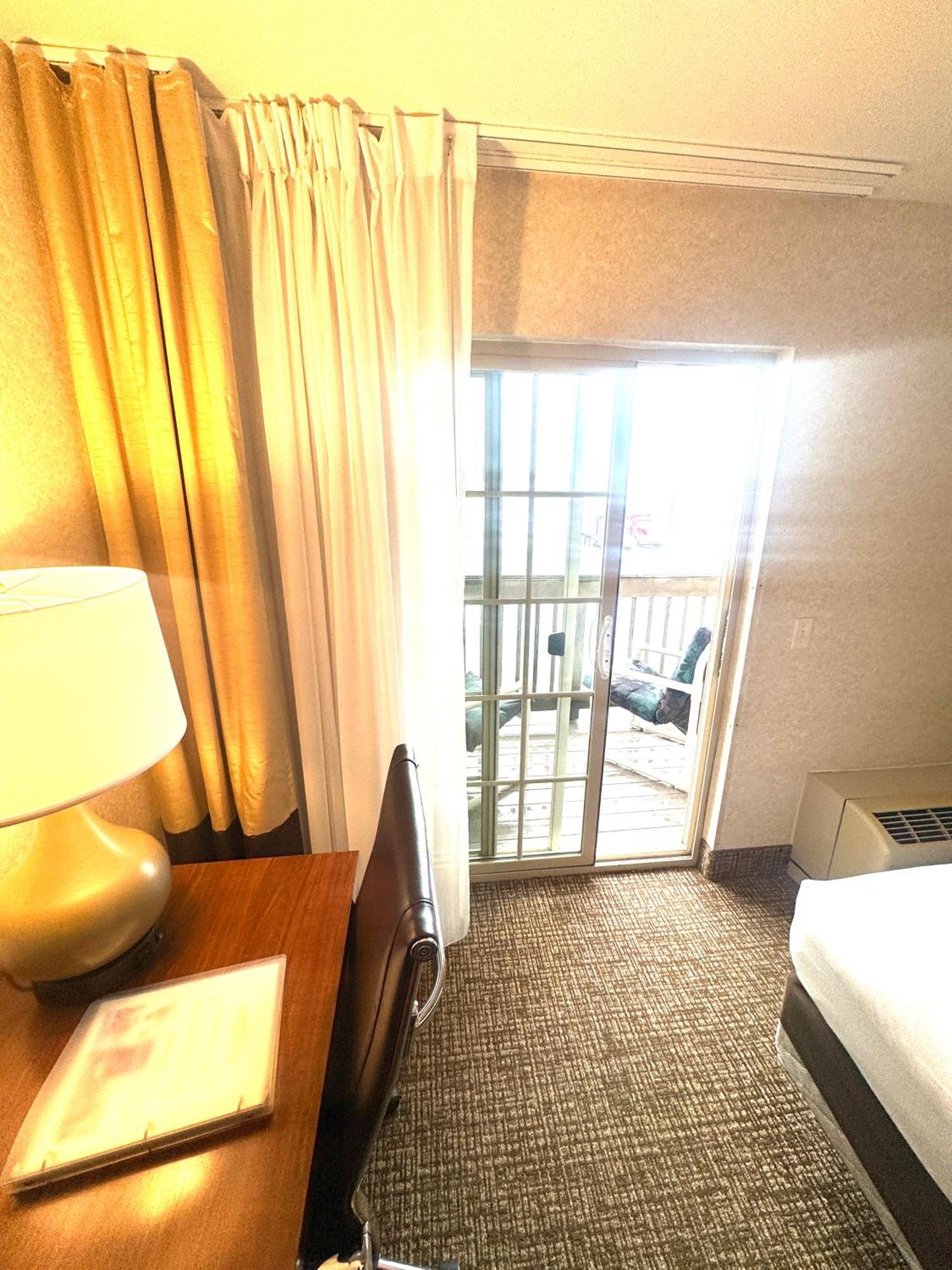 Comfort Inn & Suites Madison North Deforest Eksteriør billede
