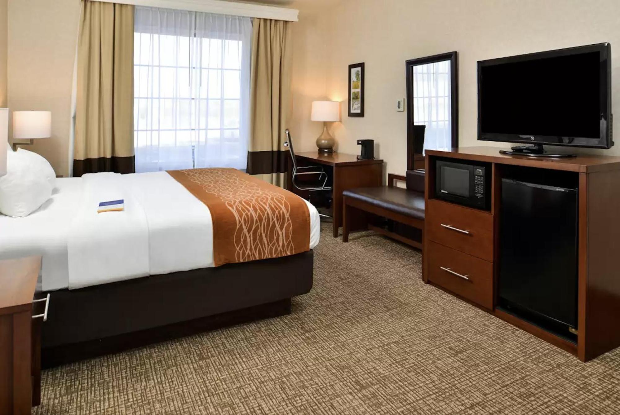 Comfort Inn & Suites Madison North Deforest Eksteriør billede